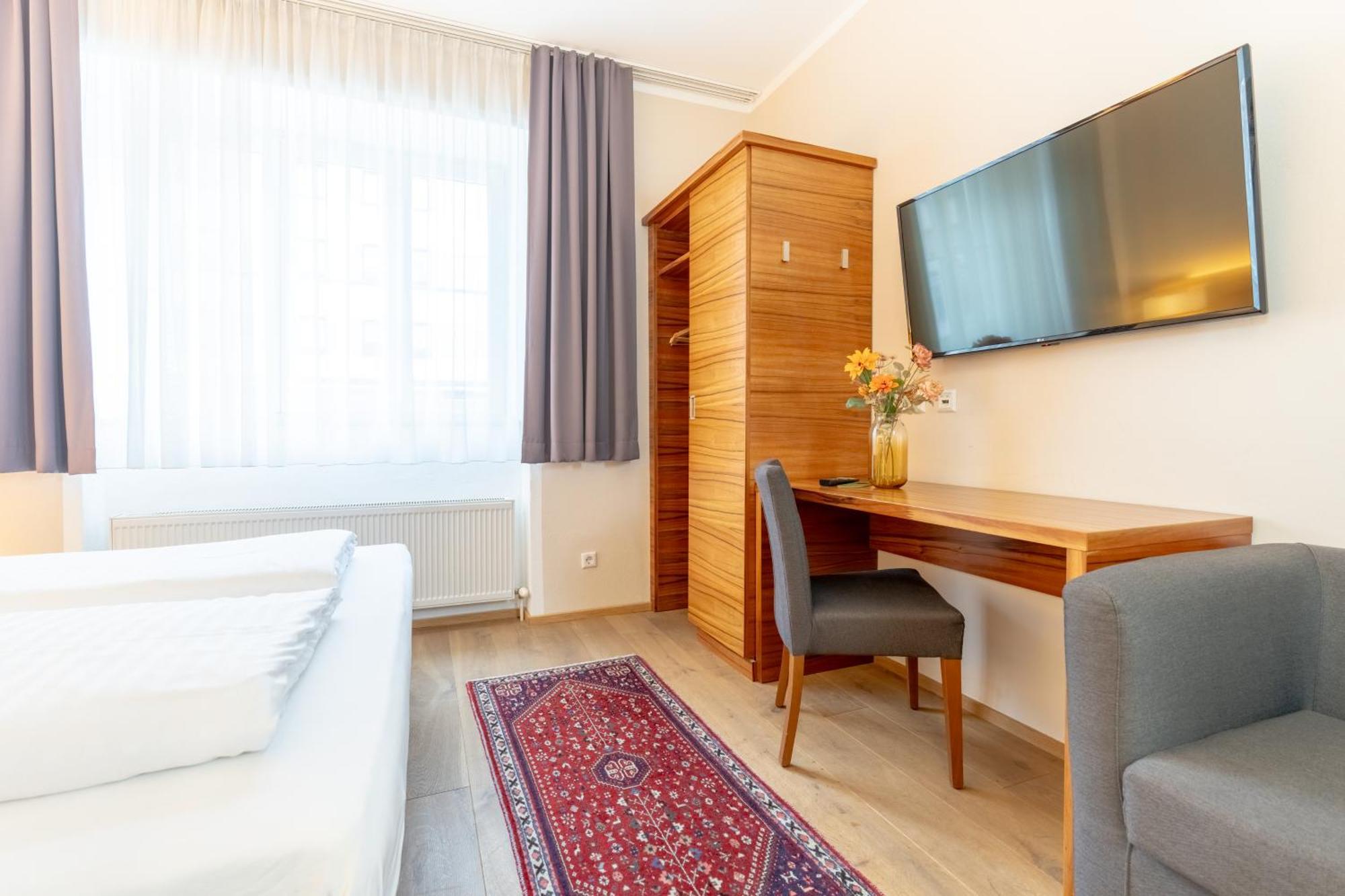 Das Jedermann Boutiquehotel Mit Stadtgarten سالزبورغ الغرفة الصورة