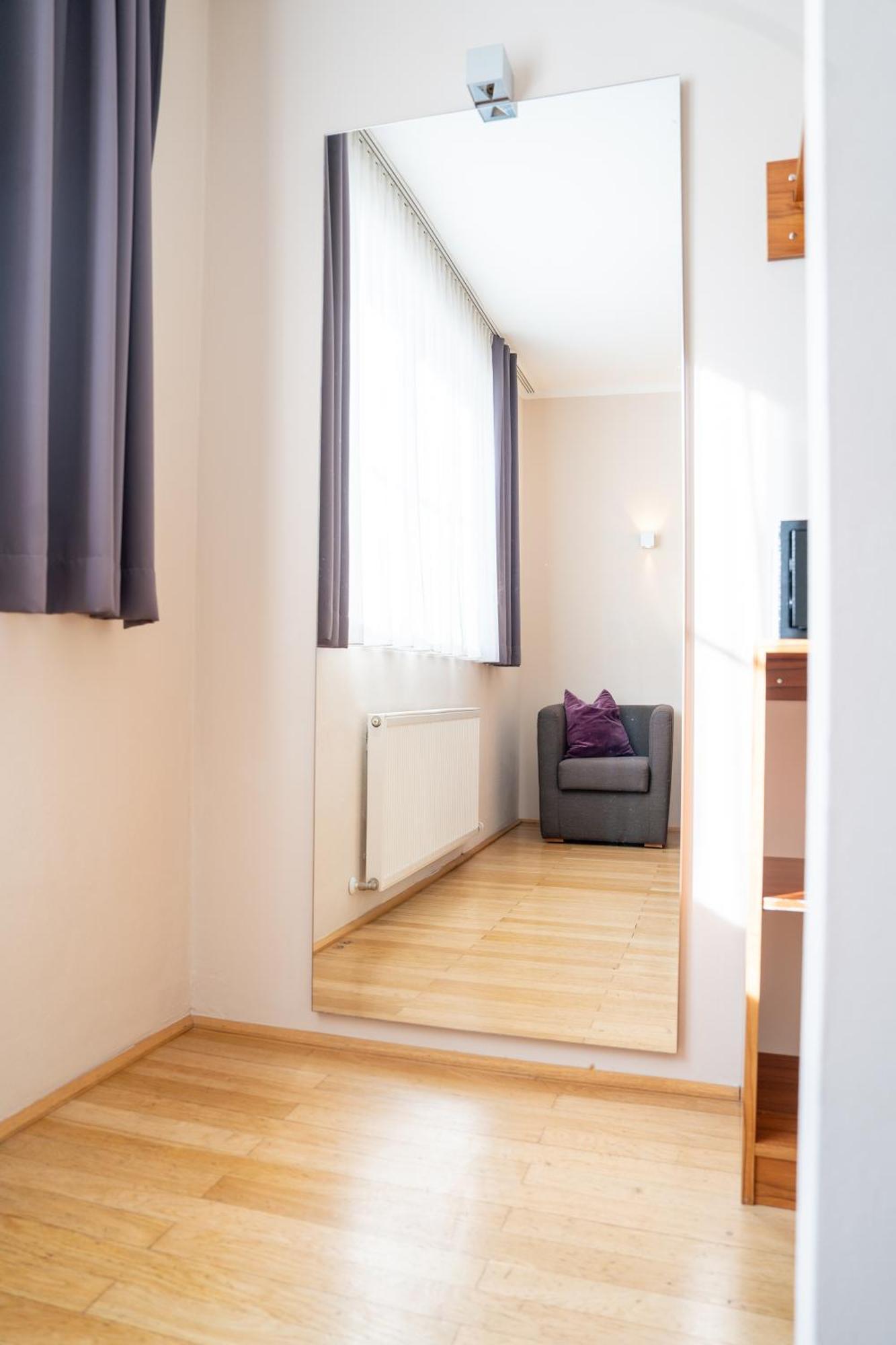Das Jedermann Boutiquehotel Mit Stadtgarten سالزبورغ المظهر الخارجي الصورة