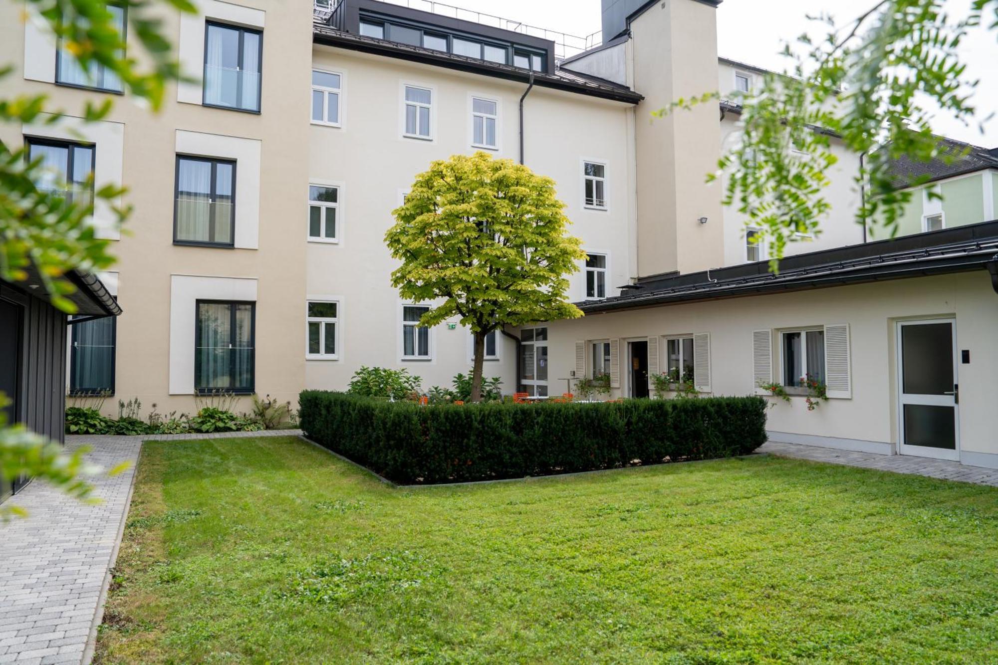 Das Jedermann Boutiquehotel Mit Stadtgarten سالزبورغ المظهر الخارجي الصورة
